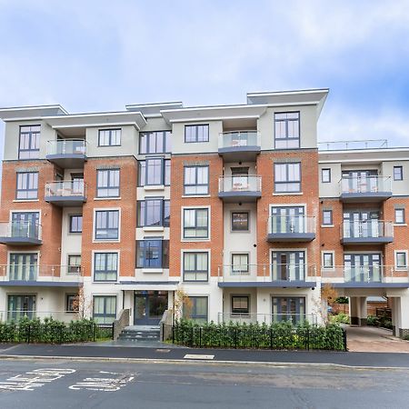 House Of Fisher - Athena Court Maidenhead Exterior photo