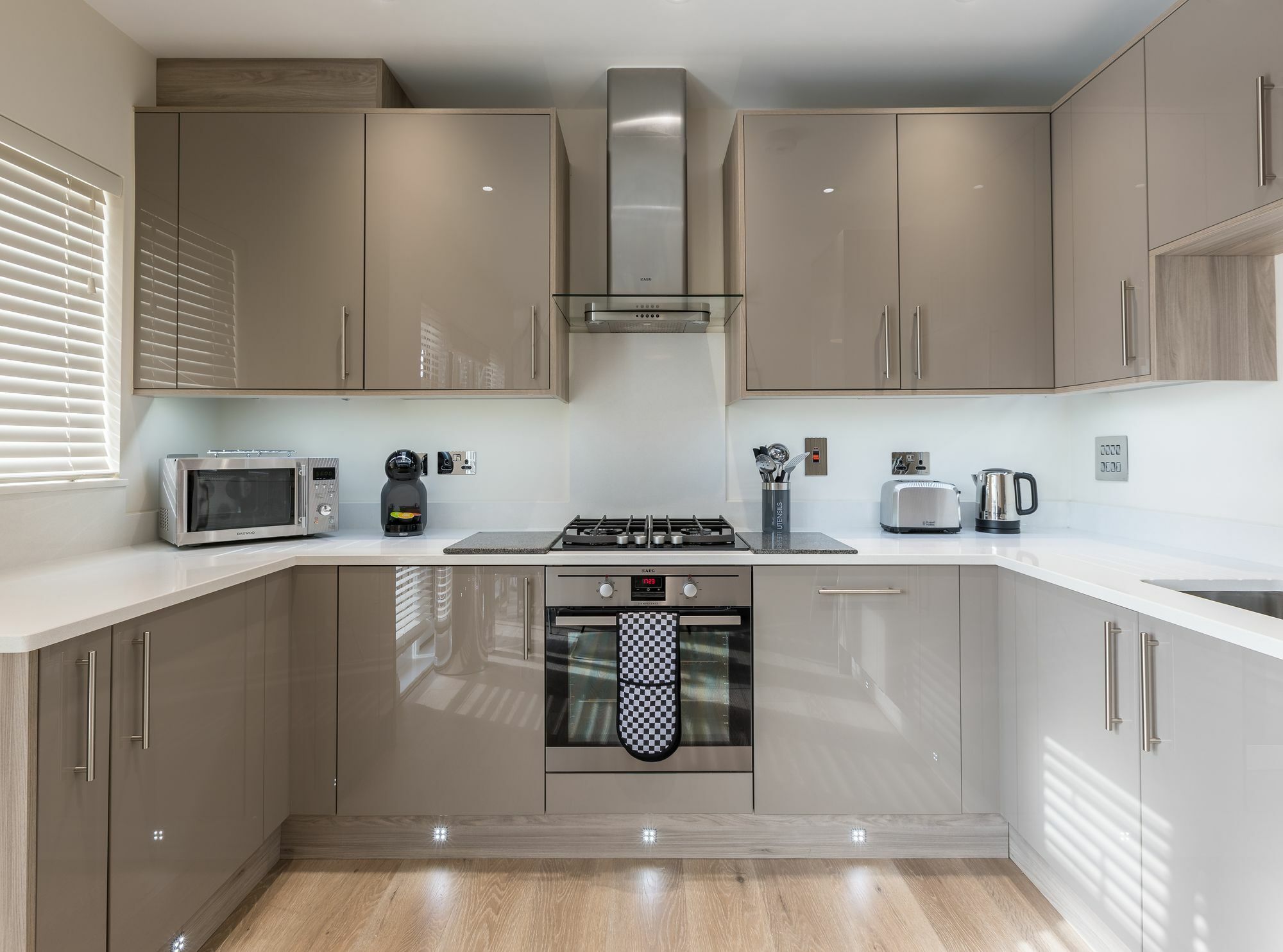 House Of Fisher - Athena Court Maidenhead Exterior photo